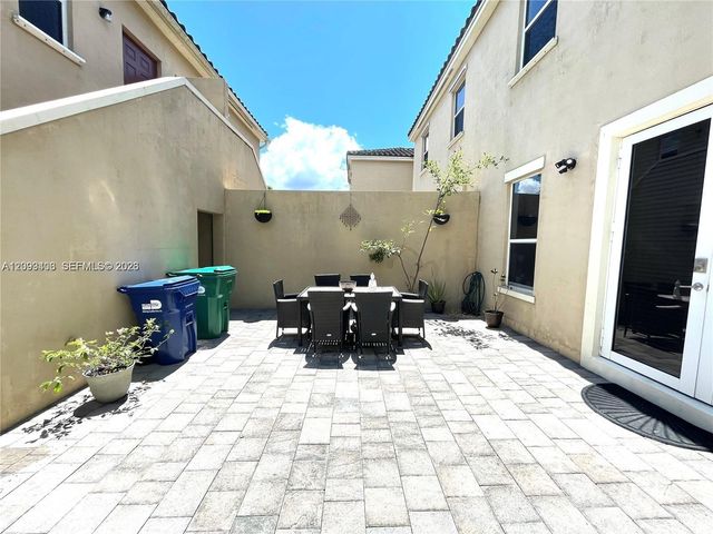 17030 SW 95th Terrace 17030, Miami, FL 33196