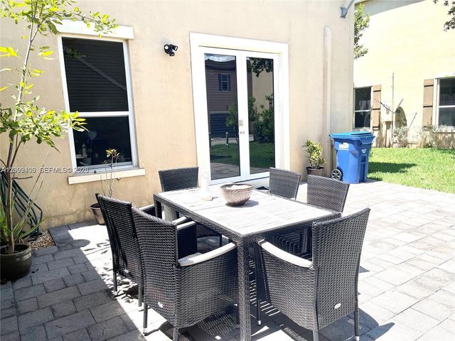 17030 SW 95th Terrace 17030, Miami, FL 33196