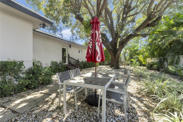 1296 NE 99th St, Miami Shores, FL 33138