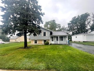 1578 Charles Drive, Glendale Heights, IL 60139