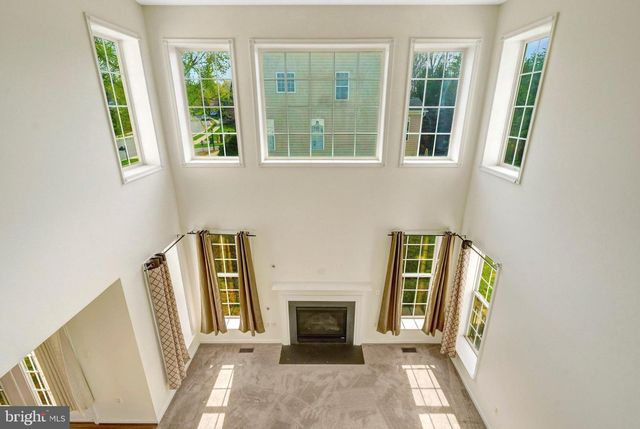 9001 MERLOT CT, Bristow, VA 20136