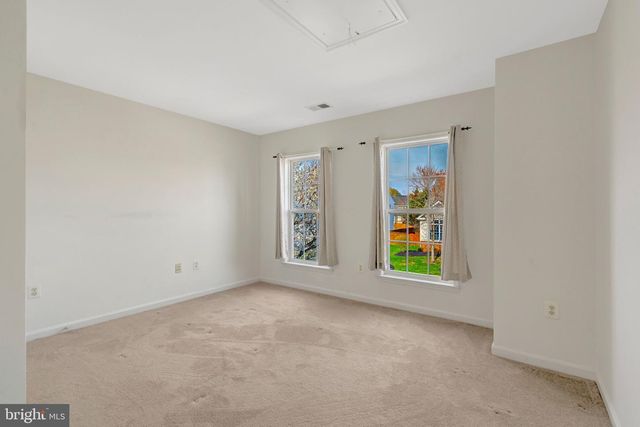 9001 MERLOT CT, Bristow, VA 20136