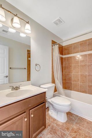 9001 MERLOT CT, Bristow, VA 20136