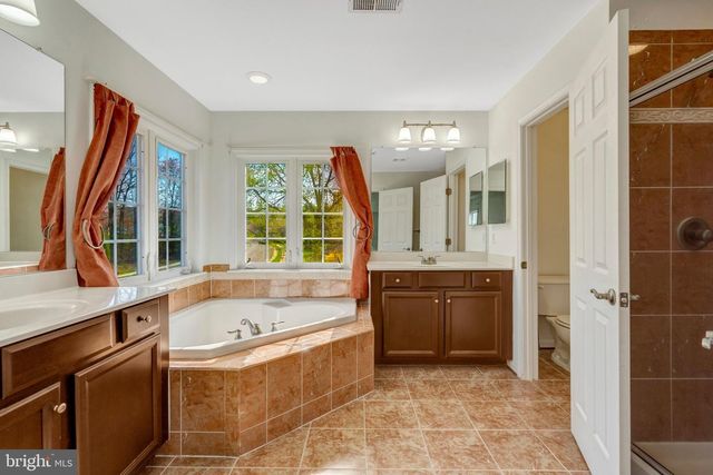 9001 MERLOT CT, Bristow, VA 20136