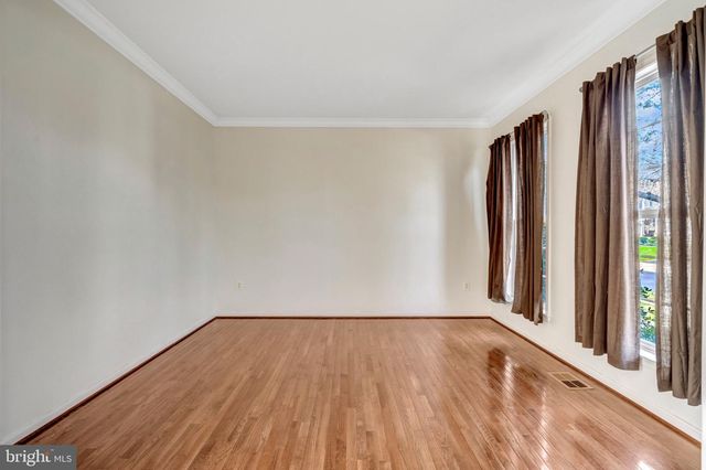 9001 MERLOT CT, Bristow, VA 20136