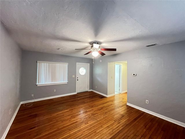 3725 E FORT KING STREET, Ocala, FL 34470