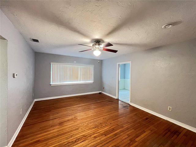 3725 E FORT KING STREET, Ocala, FL 34470