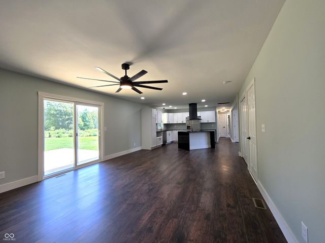 12087 N Cedarwood Drive, Mooresville, IN 46158