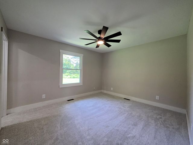 12087 N Cedarwood Drive, Mooresville, IN 46158