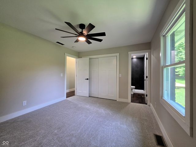 12087 N Cedarwood Drive, Mooresville, IN 46158