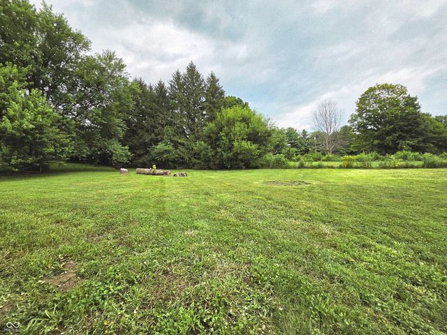 12087 N Cedarwood Drive, Mooresville, IN 46158