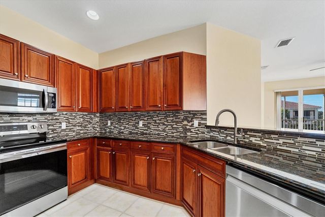 240 W END DRIVE 923, Punta Gorda, FL 33950