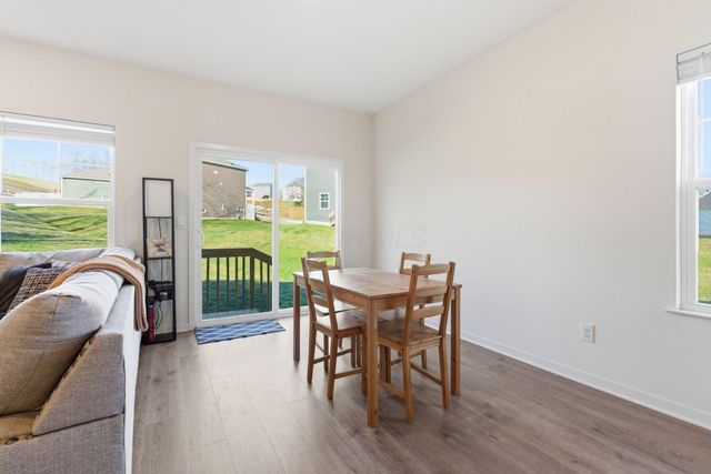 146 Oak Valley Court, Newark, OH 43055