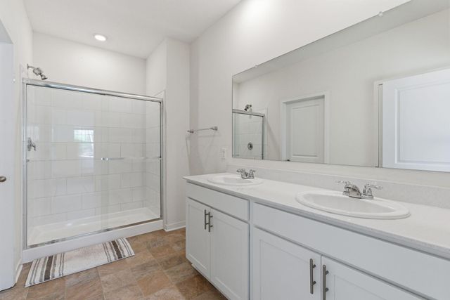 146 Oak Valley Court, Newark, OH 43055