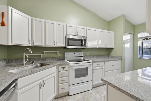 832 SW 50TH WAY, Gainesville, FL 32607