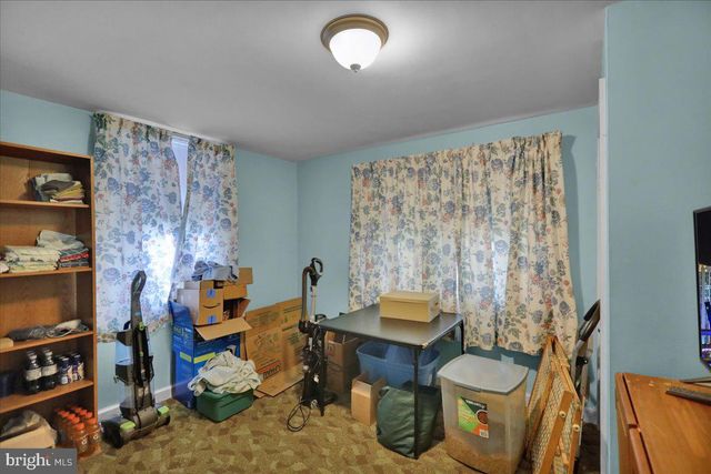 409 MANATAWNY ST, Pottstown, PA 19464