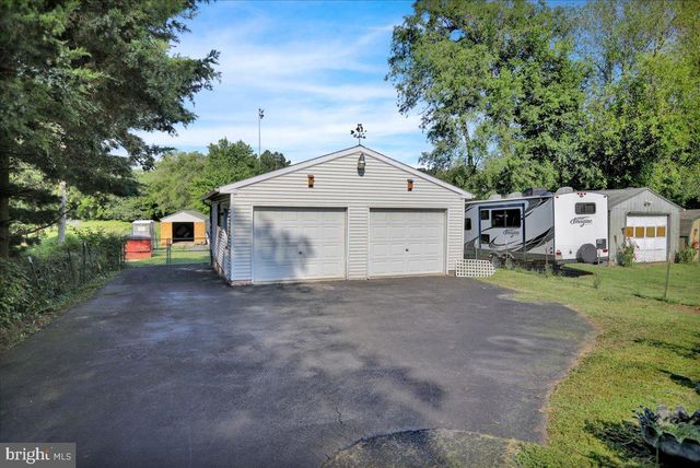 409 MANATAWNY ST, Pottstown, PA 19464