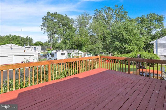 409 MANATAWNY ST, Pottstown, PA 19464