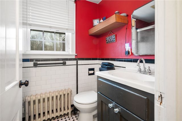 1261 Putnam Pike, Glocester, RI 02814