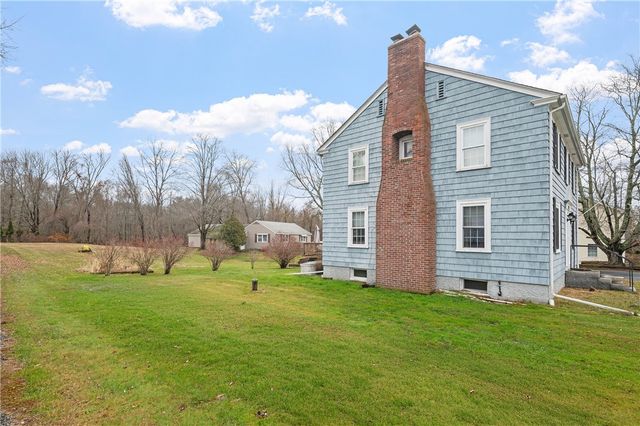 1261 Putnam Pike, Glocester, RI 02814