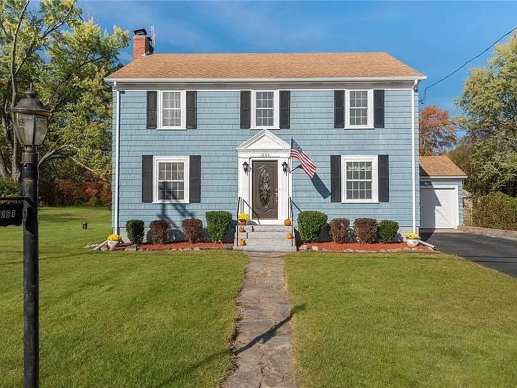 1261 Putnam Pike, Glocester, RI 02814
