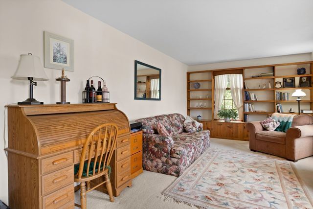 9 Labrie Lane, Holyoke, MA 01040