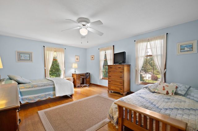9 Labrie Lane, Holyoke, MA 01040