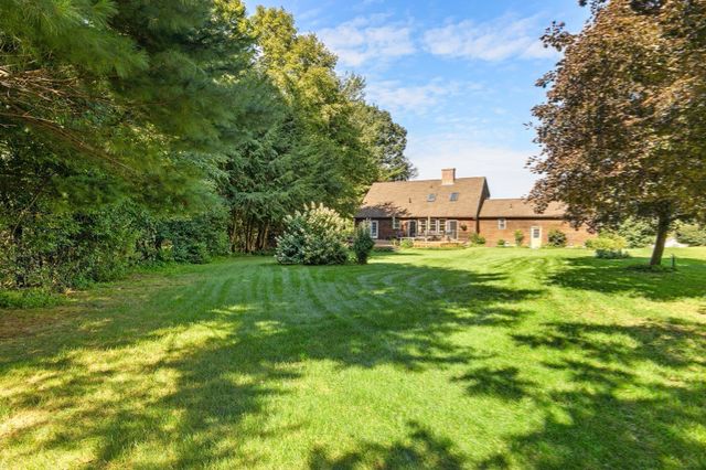 9 Labrie Lane, Holyoke, MA 01040