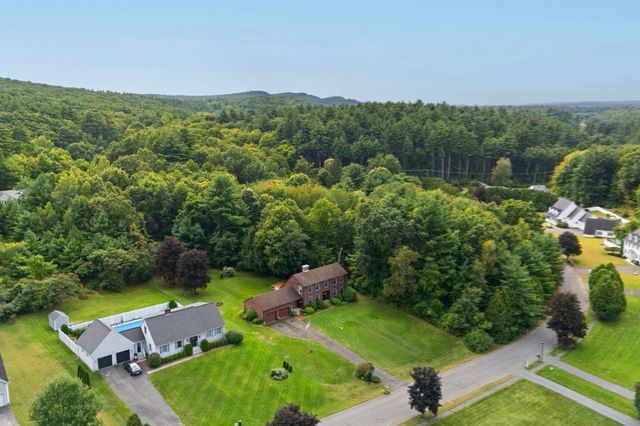 9 Labrie Lane, Holyoke, MA 01040