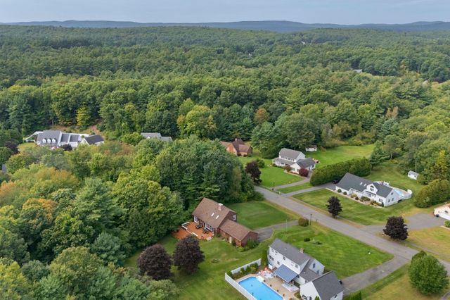 9 Labrie Lane, Holyoke, MA 01040