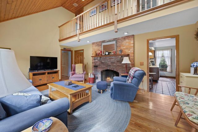 9 Labrie Lane, Holyoke, MA 01040