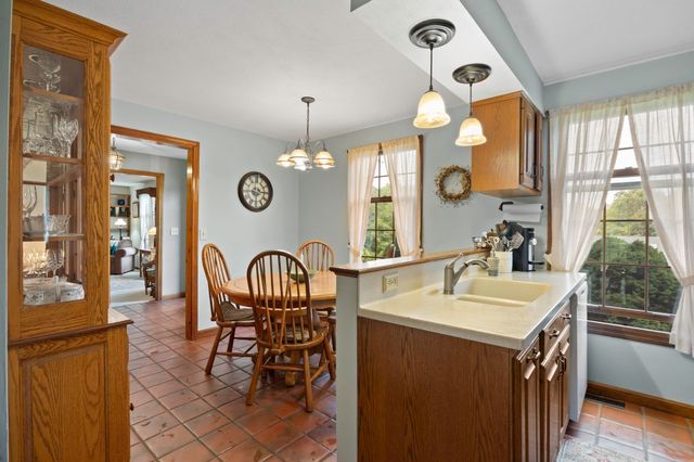 9 Labrie Lane, Holyoke, MA 01040
