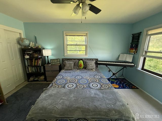 9 Hoffman Court, East Brunswick, NJ 08816