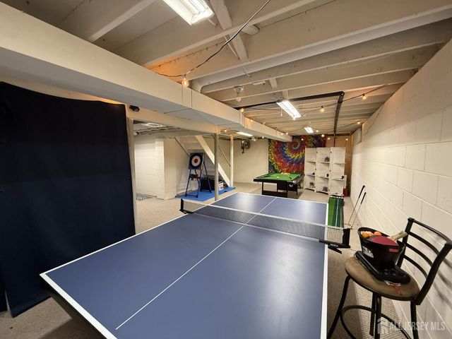 9 Hoffman Court, East Brunswick, NJ 08816