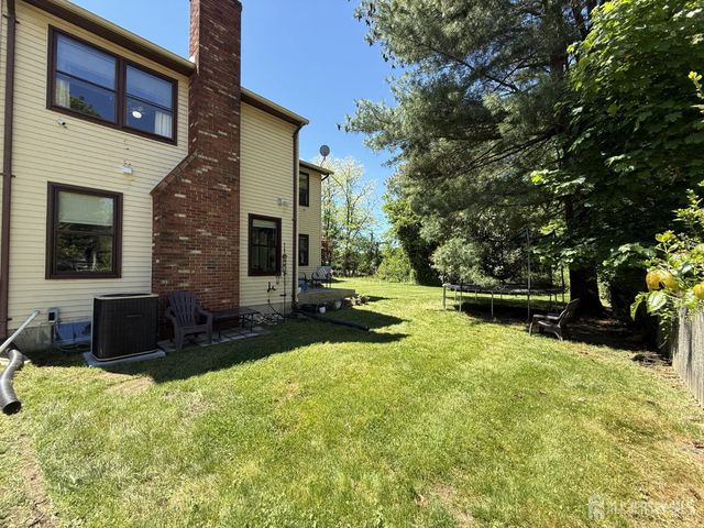 9 Hoffman Court, East Brunswick, NJ 08816