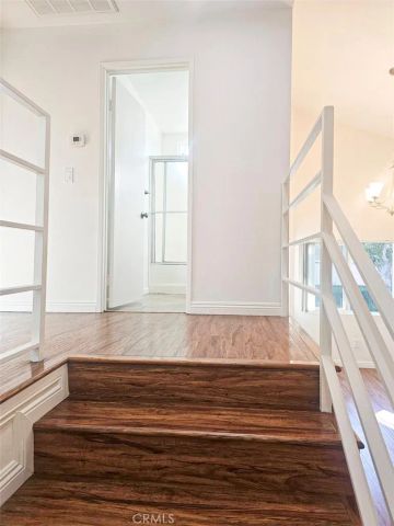 430 E Valencia Avenue D, Burbank, CA 91501