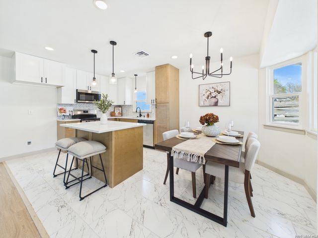 1026 Bridle, San Antonio, TX 78245