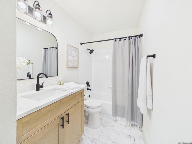 1026 Bridle, San Antonio, TX 78245