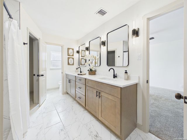 1026 Bridle, San Antonio, TX 78245