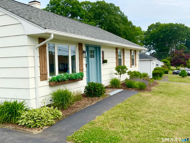 200 Little Deer Road, Bridgeport, CT 06606