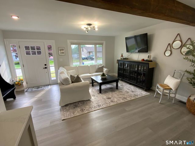 200 Little Deer Road, Bridgeport, CT 06606