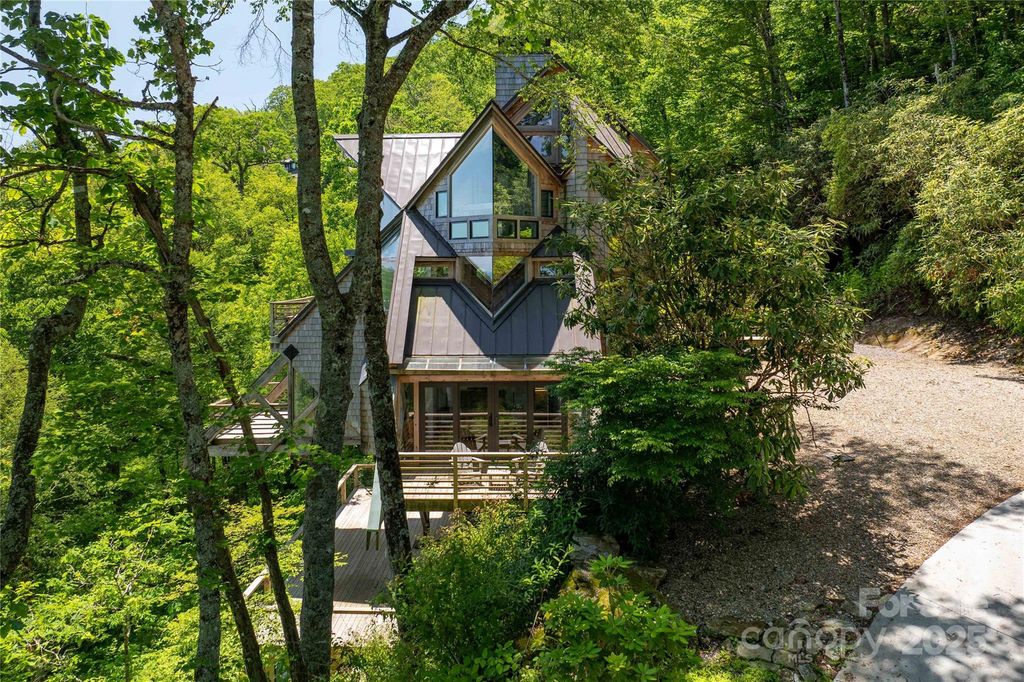 220 Worley Road, Highlands, NC 28741