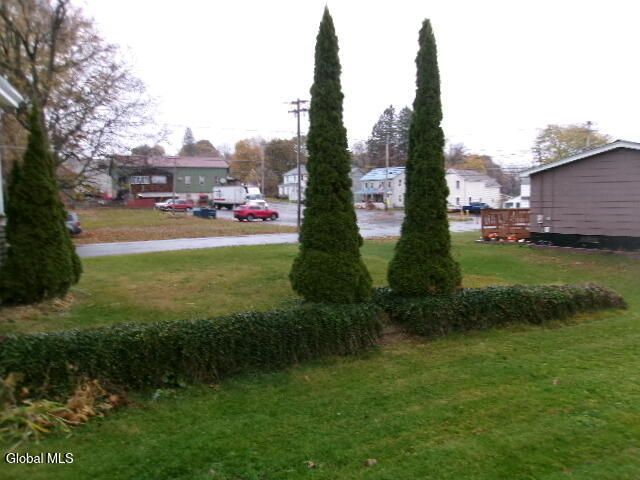 1 2nd Avenue, Mayfield, NY 12117