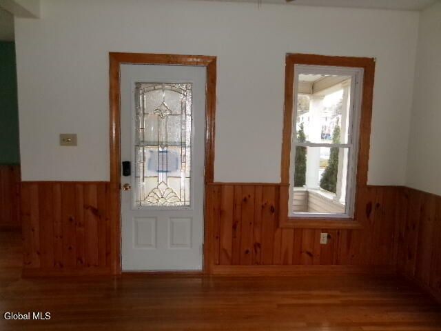 1 2nd Avenue, Mayfield, NY 12117