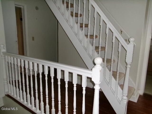 1 2nd Avenue, Mayfield, NY 12117