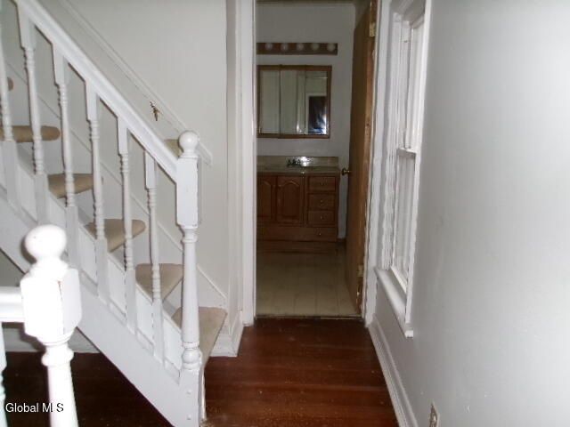 1 2nd Avenue, Mayfield, NY 12117