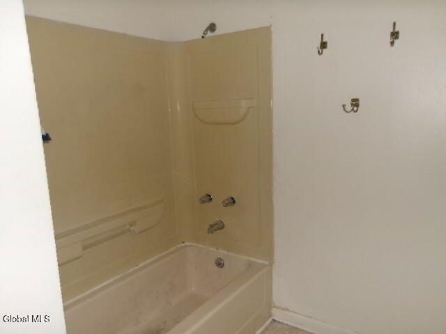 1 2nd Avenue, Mayfield, NY 12117