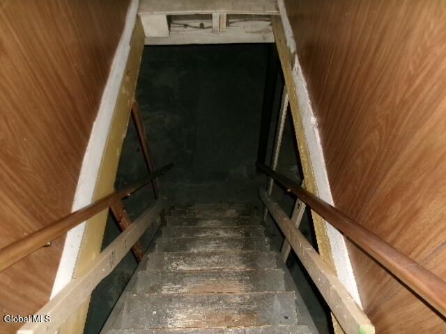 1 2nd Avenue, Mayfield, NY 12117