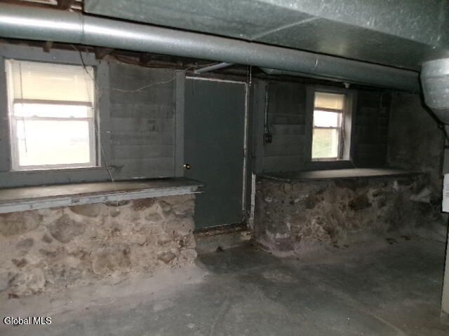 1 2nd Avenue, Mayfield, NY 12117