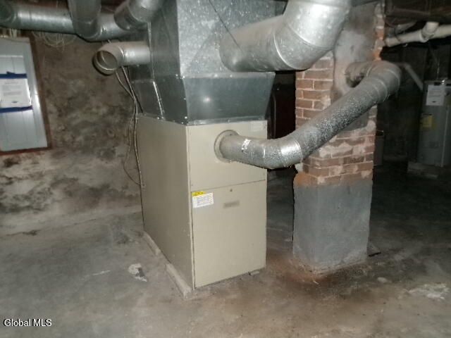 1 2nd Avenue, Mayfield, NY 12117